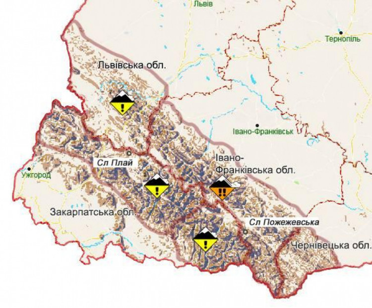 Сніголавинна небезпека у Карпатах станом на 1 березня 2021 року