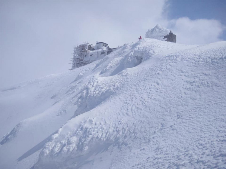 На горі Піп Іван зберігається багато снігу